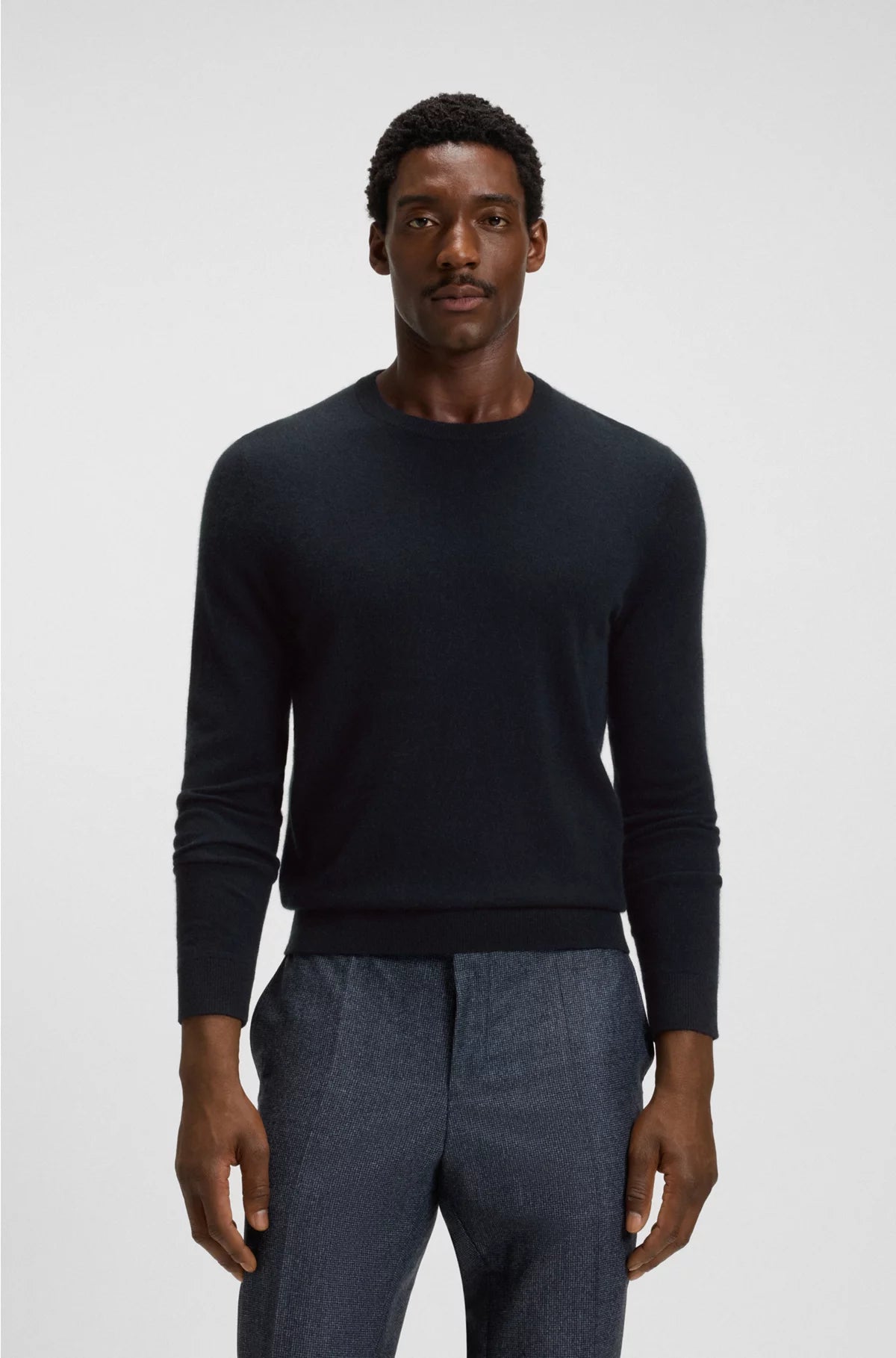 REGULAR-FIT SWEATER IN PURE CASHMERE