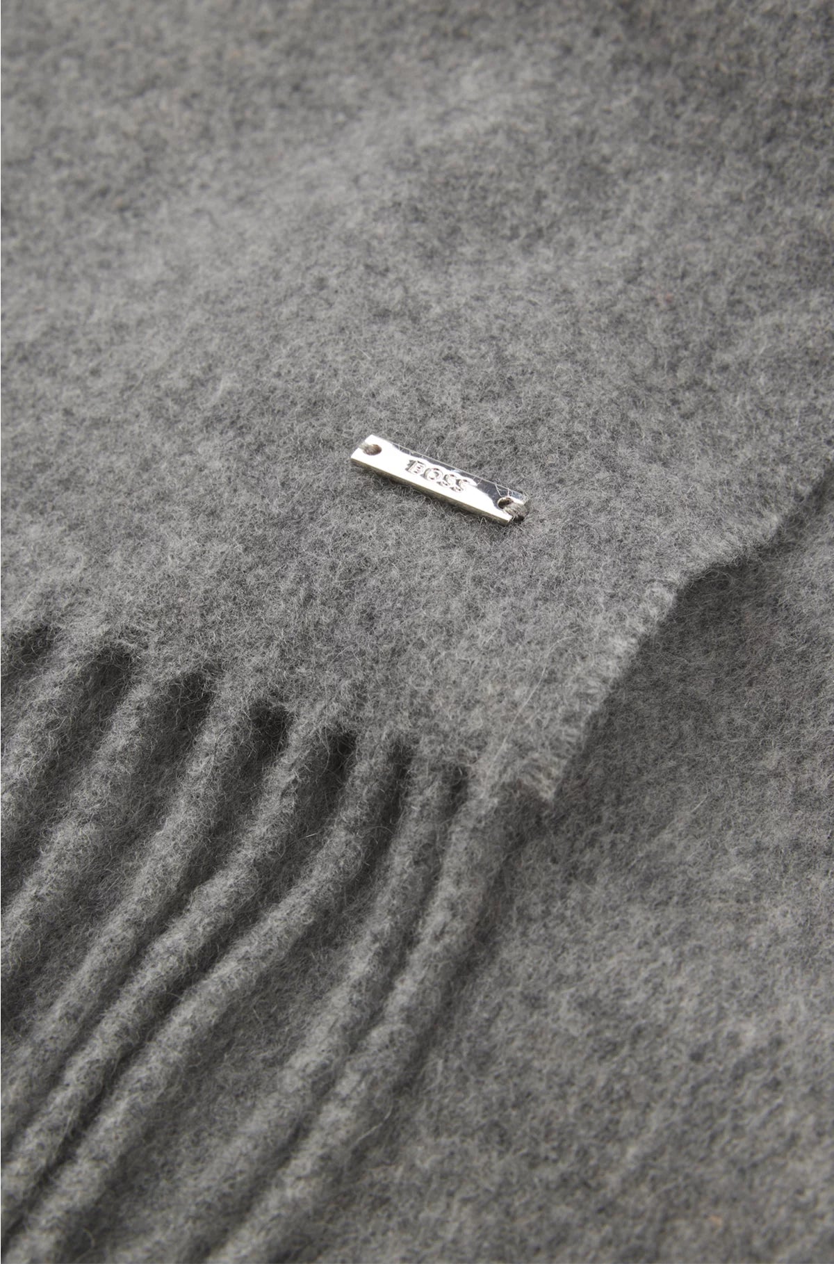 CASHMERE SCARF WITH TWISTED FRINGES