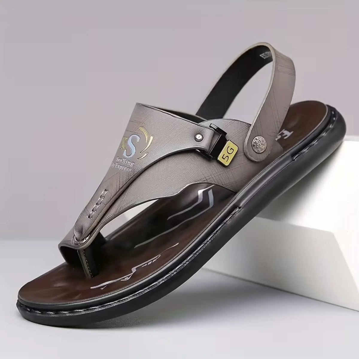 Men’s Orthopedic Leather Flip Flops – Non-Slip Comfort Sandals with Adjustable Back Strap