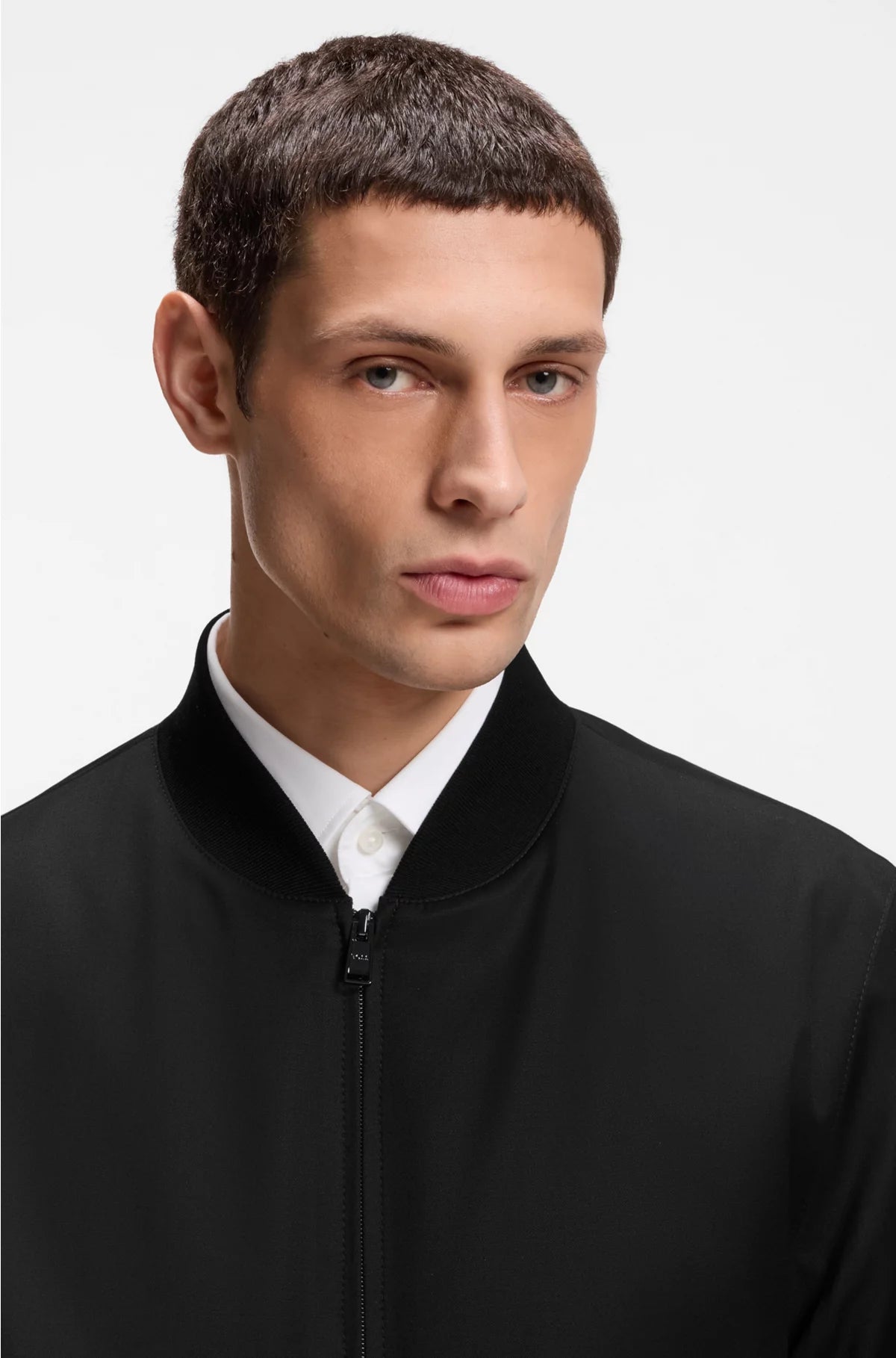 ZIP-UP JACKET IN VIRGIN-WOOL SERGE