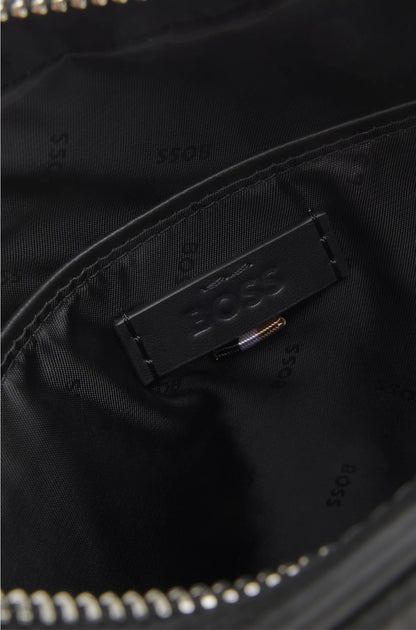 REPORTER BAG IN GRAINED ITALIAN LEATHER WITH EMBOSSED LOGO