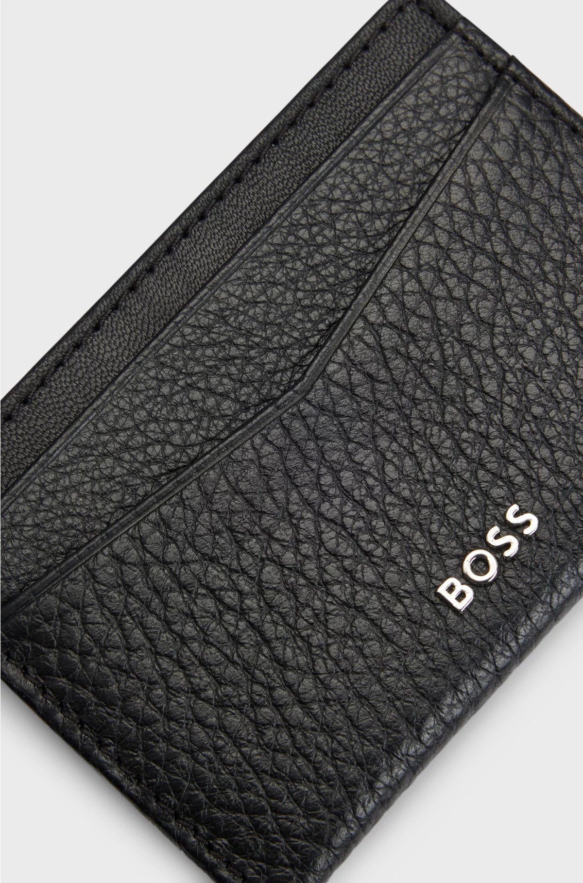 CARD HOLDER IN GRAINED LEATHER WITH METALLIC LOGO LETTERING