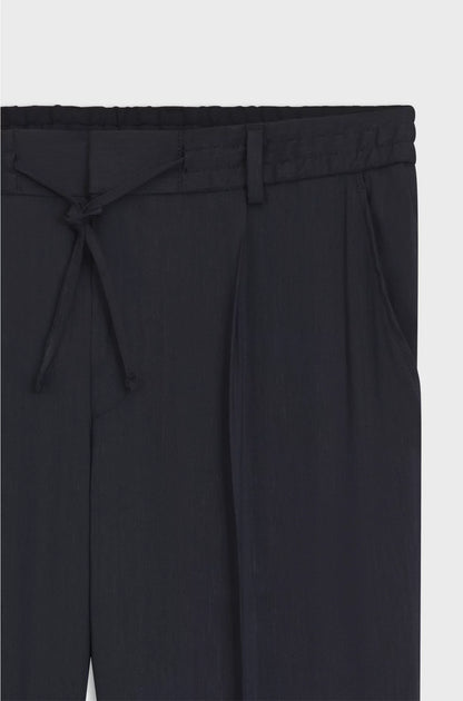 TAPERED-FIT MACHINE-WASHABLE TAILORED TROUSERS IN A LINEN BLEND