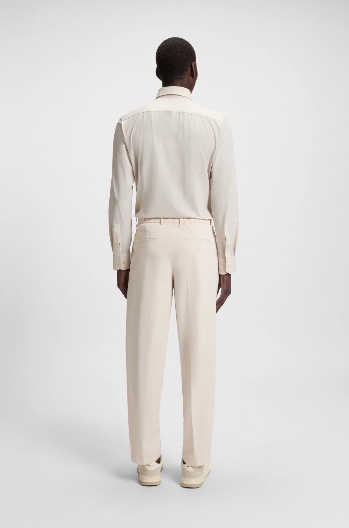 RELAXED-FIT TROUSERS IN WATER-REPELLENT STRETCH FABRIC
