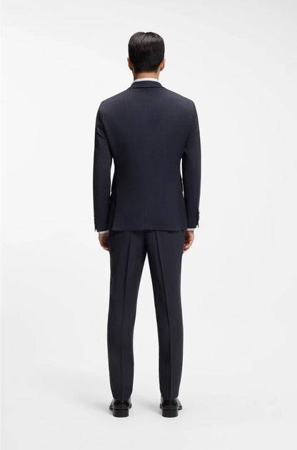 SLIM-FIT SUIT IN VIRGIN WOOL AND SILK