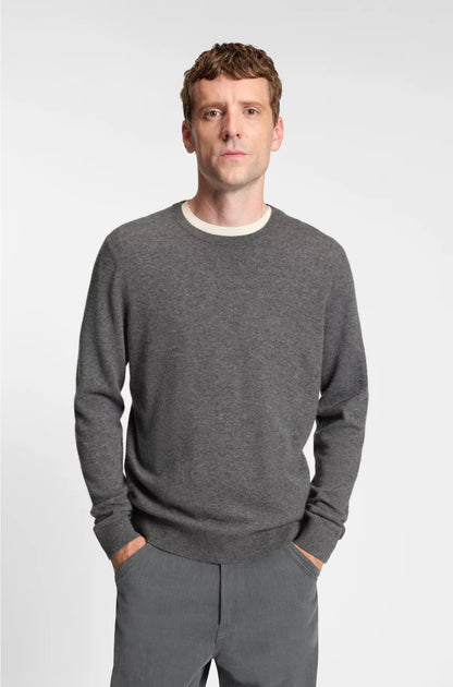 REGULAR-FIT SWEATER IN PURE CASHMERE