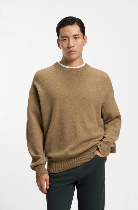 RELAXED-FIT SWEATER IN VIRGIN WOOL