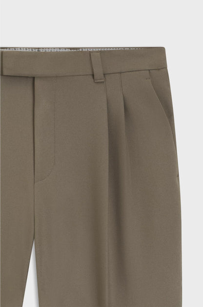 RELAXED-FIT TROUSERS WITH DOUBLE PLEAT