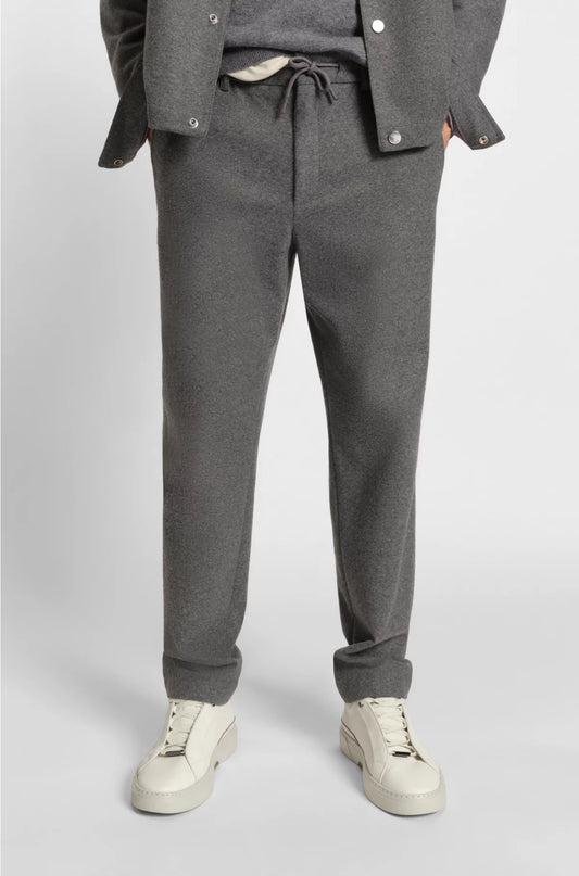 TAPERED-FIT TROUSERS IN BRUSHED STRETCH FLANNEL