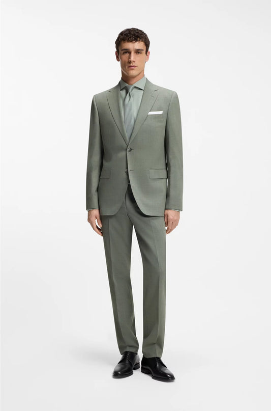 EASY-CARE SUIT IN STRETCH CLOTH WITH WOOL