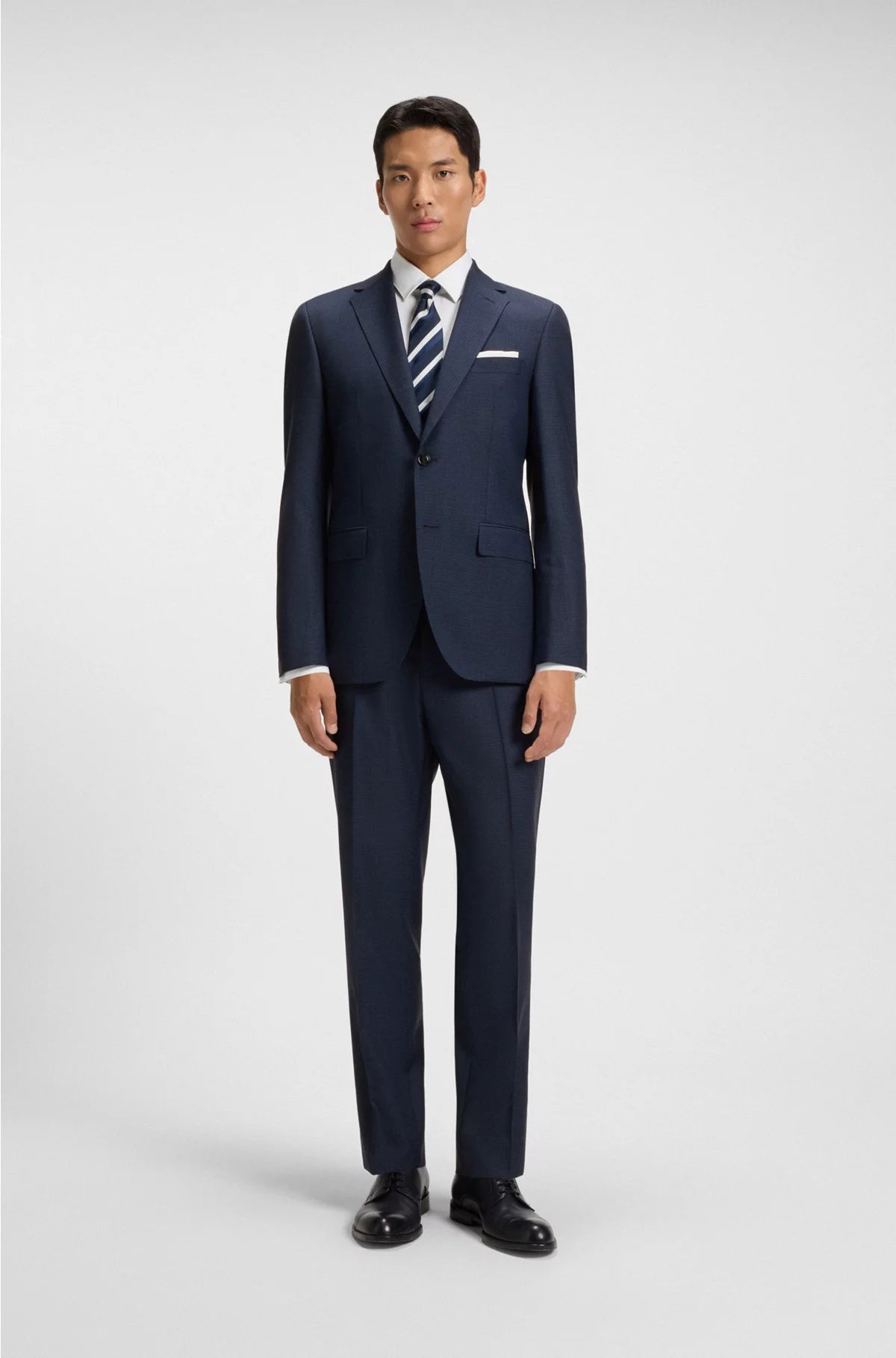 TWO-PIECE REGULAR-FIT SUIT IN VIRGIN WOOL