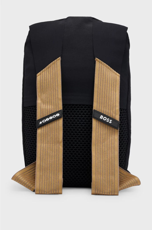 WATERPROOF SPIDER BAG WITH REFLECTIVE DETAILING