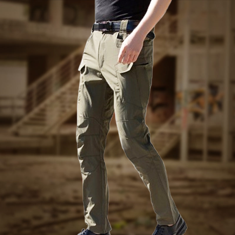 Multifunctional Stretch Tactical Pants – Zippered pockets, slim fit, and stretch fabric for total freedom of movement.