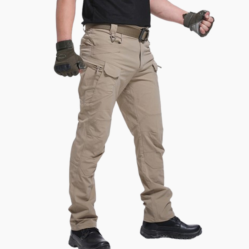 Multifunctional Stretch Tactical Pants – Zippered pockets, slim fit, and stretch fabric for total freedom of movement.